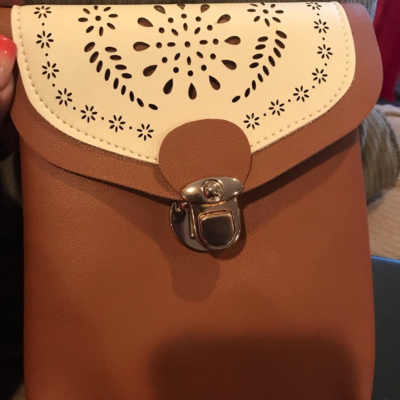 👜 👜 👜👜👜 - Picture 2 of 6